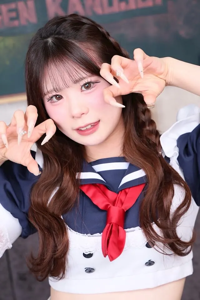 二次元カノジョのキャスト、みるさん