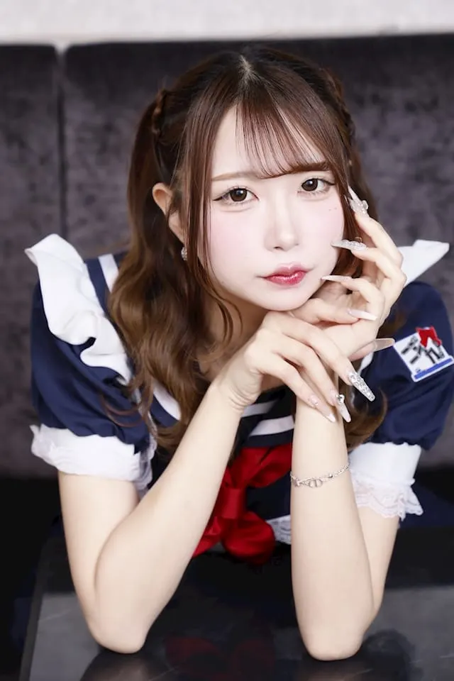 二次元カノジョのキャスト、るなさん