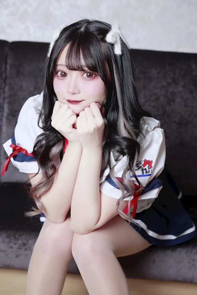 二次元カノジョのキャスト、るる&lrm;🤍🩵さん